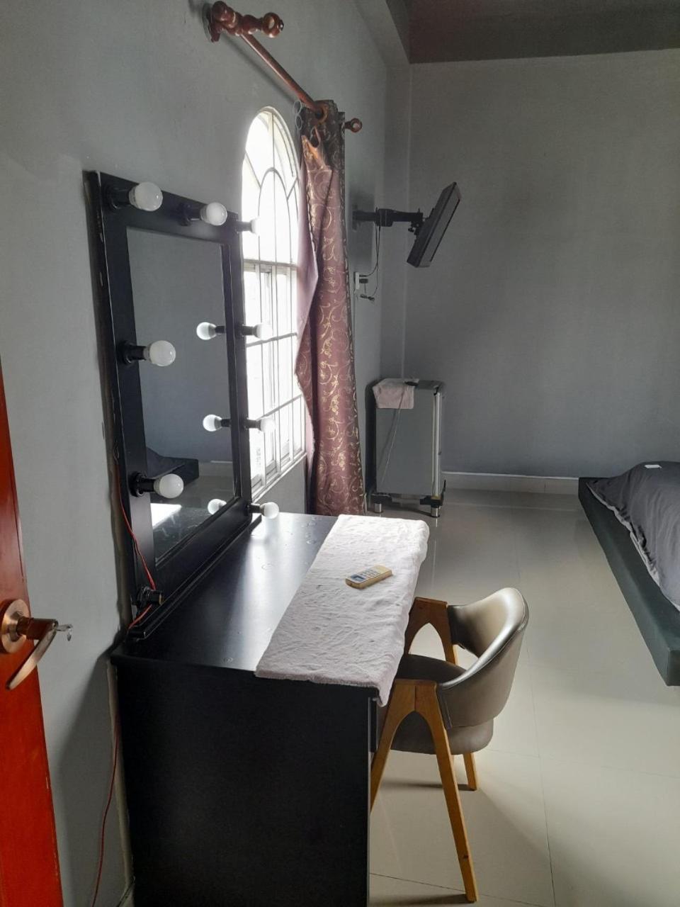 Nha Yen 1 Bed 2 Beds Hotel Homestay Hostel Can Tho Dış mekan fotoğraf